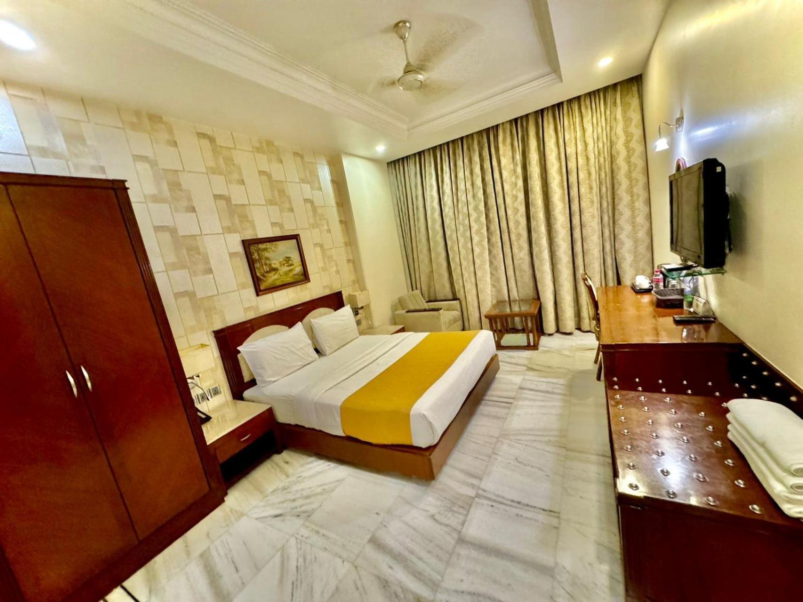 Hotel Florence Inn, Karol Bagh, New Delhi, 2 Min From Metro Eksteriør bilde