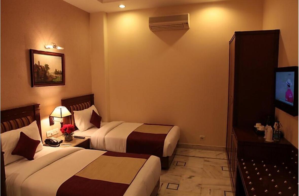 Hotel Florence Inn, Karol Bagh, New Delhi, 2 Min From Metro Eksteriør bilde
